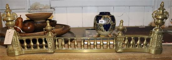 French brass fender(-)